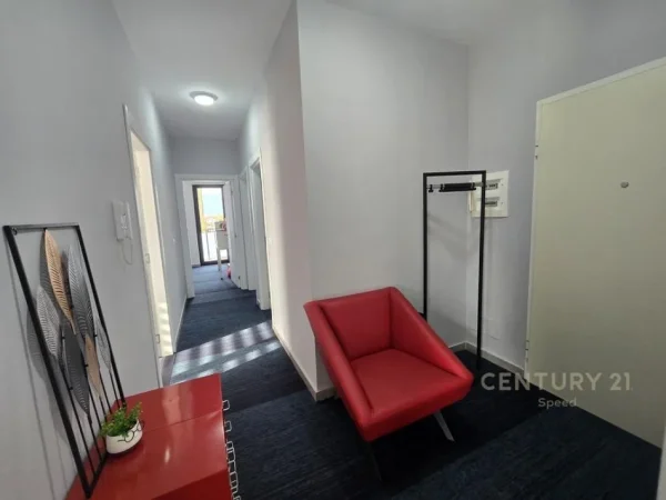 Tirane, shes apartament 3+1 Kati 2, 127 m² 179.000 € (Tirana Entry)