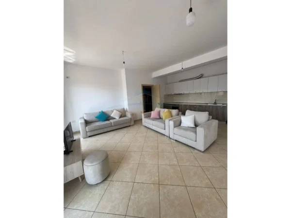 Tirane, shitet apartament 2+1 Kati 8, 128 m² 135.000 € 