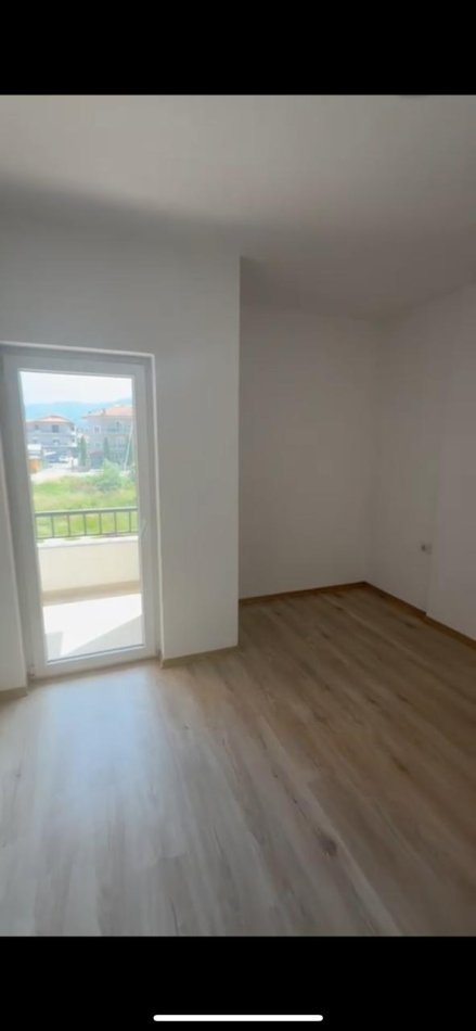 Pogradec, shitet apartament 1+1+Ballkon Kati 1, 54 m² 55.000 € (Rruga Sul Starova)