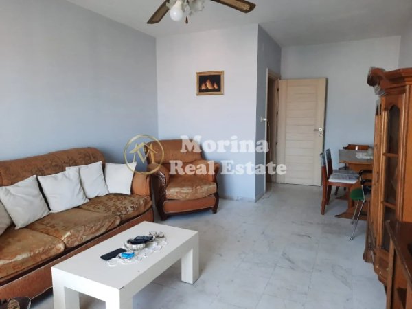 Tirane, jepet me qera apartament 2+1 Kati 9, 100 m² 500 € (Laprake)