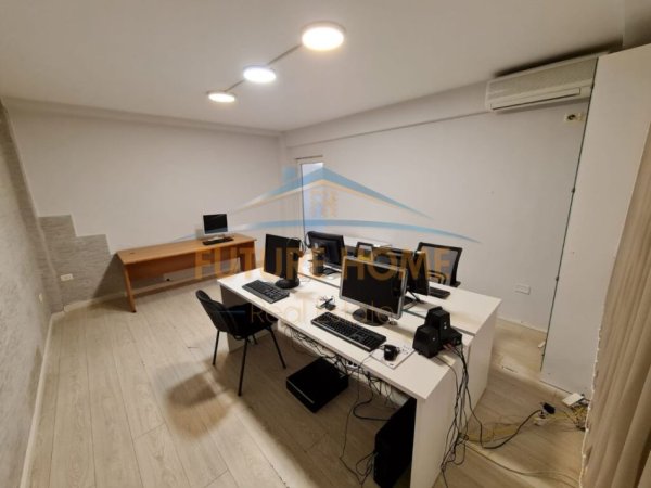 Tirane, jepet me qera ambjent biznesi Kati 1, 120 m² 900 € (rruga Sami Frasheri)