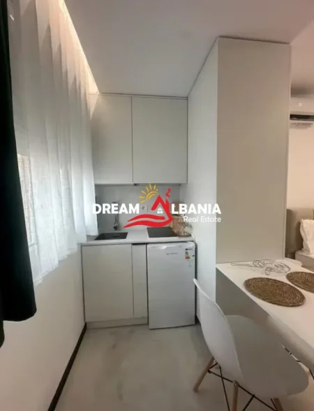 Tirane, shitet garsonier Kati 5, 33 m² 99.000 € (tek Rruga e Kavajes prane Square 21)