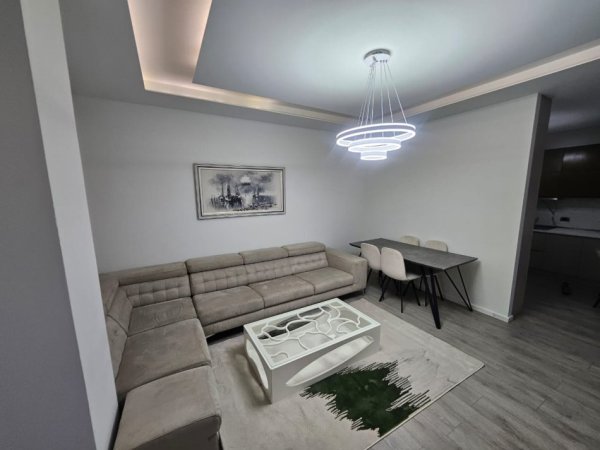 Tirane, jepet me qera apartament 2+1 Kati 3, 120 m² 1.100 € (Mulliri Rruga e Elbasanit)