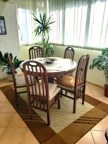 JEPET SUPER APARTAMENT 2+1 ME QIRA TEK KOMUNA E PARISIT AFER KIKA 2, Kati 9, 105 m² 650 €