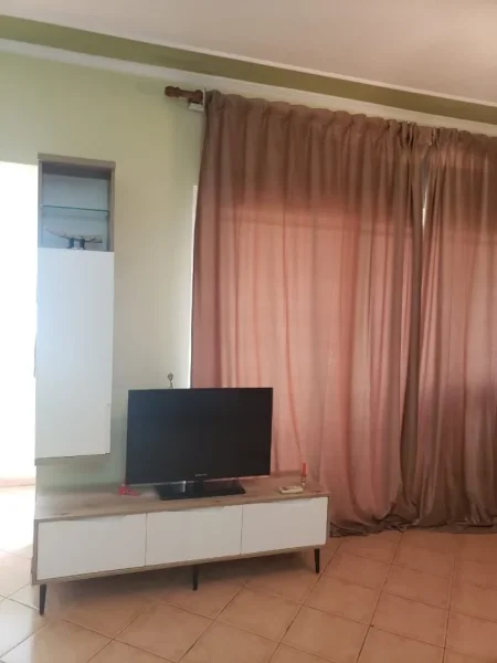 JEPET SUPER APARTAMENT 2+1 ME QIRA TEK KOMUNA E PARISIT AFER KIKA 2, Kati 9, 105 m² 650 €