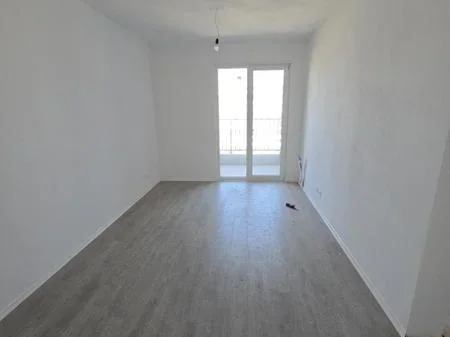 Tirane, shitet apartament 1+1 Kati 5, 60 m² 85.000 € (Univers City)