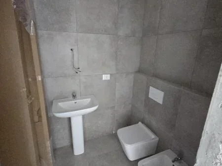 Tirane, shitet apartament 1+1 Kati 5, 60 m² 85.000 € (Univers City)