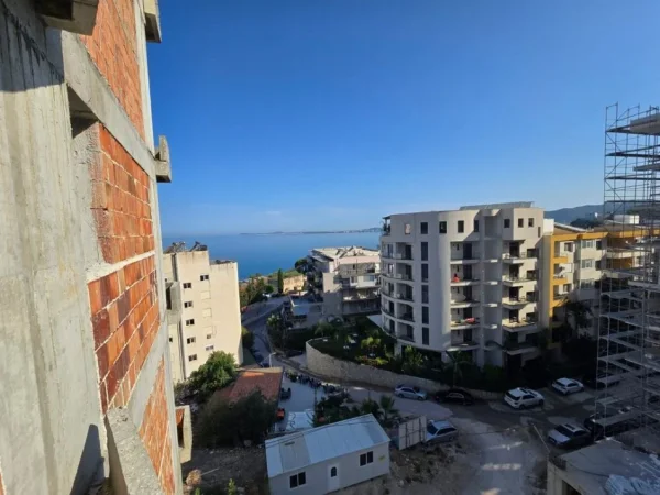 Vlore, shitet apartament 2+1 Kati 3, 97 m² 243.000 € (UJI I FTOHTE VLORE)