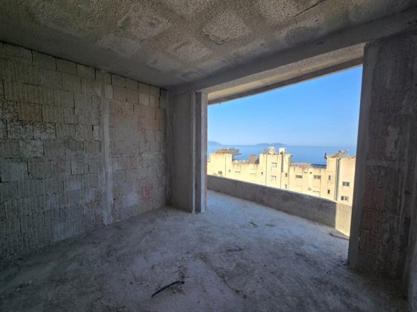 Vlore, shitet apartament 2+1 Kati 3, 97 m² 240.000 € (UJI I FTOHTE VLORE)