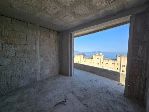 Vlore, shitet apartament 2+1 Kati 3, 97 m² 243.000 € (UJI I FTOHTE VLORE)