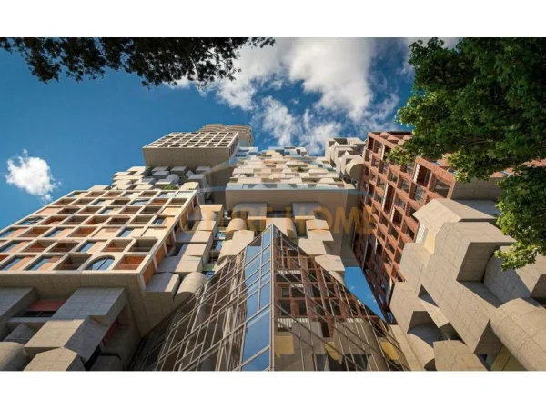 Tirane, shitet apartament 1+1 Kati 14, 82 m² 213.000 € (Rruga Muhamet Gjollesha, pranë 21 Dhjetorit.)