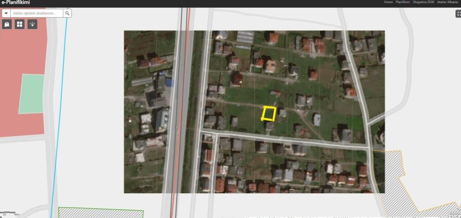Golem-Kavajë,Super-Okazion! Shitet Tokë-Truall, ideale për Vilë 3-kate, zonë urbane, pamje nga deti, sip.580m²,Cmim 35'000 €, në Golem-Fshat, 800m(10min këmb) nga rrethe-rrotullim Deti-Plazhi-Golem, 900m nga Qendra Administrative Golem, 8km nga qendra Kavajës dhe 12km nga Amfiteatri /Bashkia Durrës.