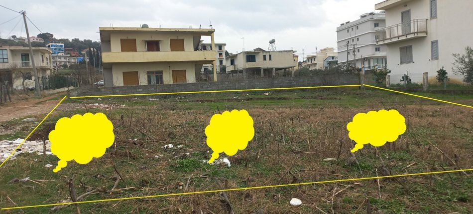 Golem-Kavajë,Super-Okazion! Shitet Tokë-Truall, ideale për Vilë 3-kate, zonë urbane, pamje nga deti, sip.580m²,Cmim 35'000 €, në Golem-Fshat, 800m(10min këmb) nga rrethe-rrotullim Deti-Plazhi-Golem, 900m nga Qendra Administrative Golem, 8km nga qendra Kavajës dhe 12km nga Amfiteatri /Bashkia Durrës.