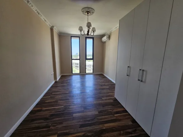 Tirane, shitet apartament 2+1+Ballkon Kati 2, 124 m² 270.000 € (LIQENI TIRANES)