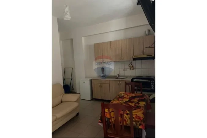 Hotel ne Shitje ne Orikum, 486 m² 638.000 € (ID: 530411012-83)