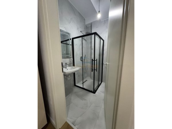 Tirane, jepet me qera apartament 2+1 Kati 4, 76 m² 450 € 