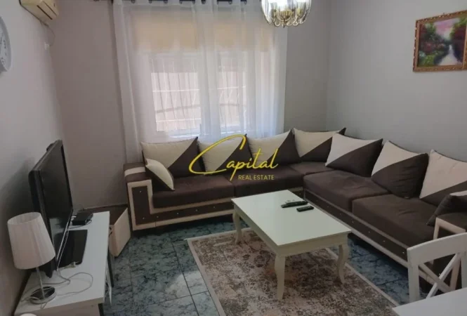 Tirane, jepet me qera apartament 2+1 Kati 0, 80 m² 700 € (PAZARI I RI)