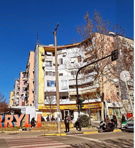 Jepet Garsoniere me Qera e mobiluar ne Brryl, Kati 1, 30 m² 300 € (Jepet Garsoniere me Qera e mobiluar ne Brryl.)