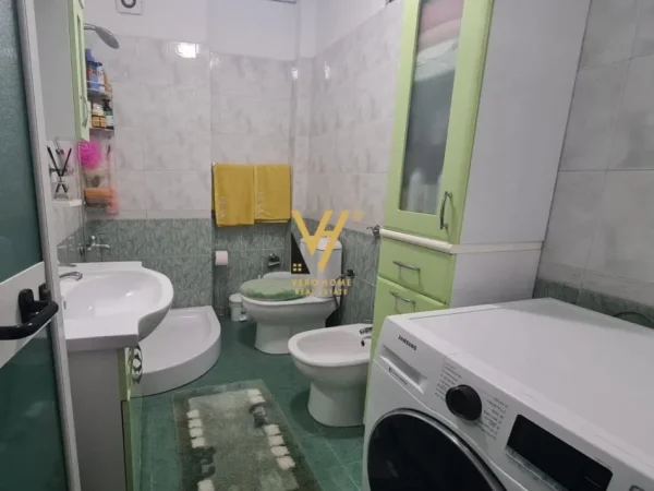 Tirane, jepet me qera apartament 1+1+Aneks+Ballkon Kati 5, 70 m² 550 € (RRUGA KONGRESI I MANASTIRIT)