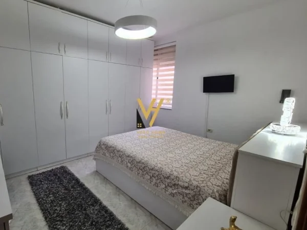 Tirane, jepet me qera apartament 1+1+Aneks+Ballkon Kati 5, 70 m² 550 € (RRUGA KONGRESI I MANASTIRIT)