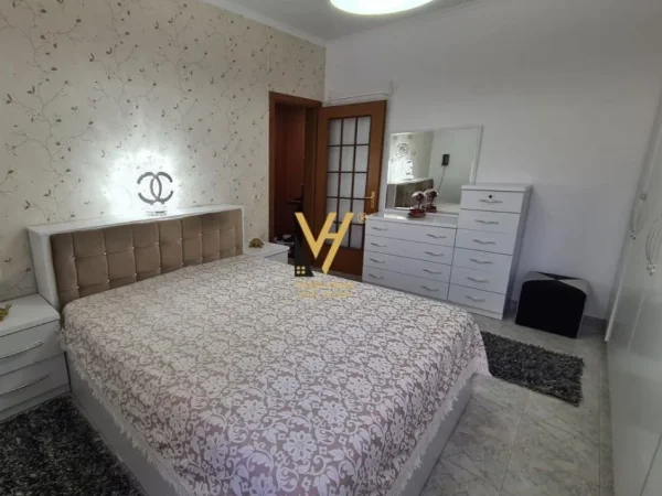 Tirane, jepet me qera apartament 1+1+Aneks+Ballkon Kati 5, 70 m² 550 € (RRUGA KONGRESI I MANASTIRIT)