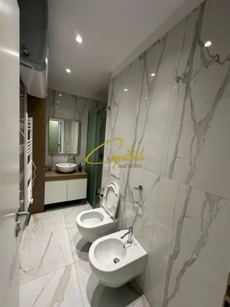 SHITET APARTAMENT 1+1 RRUGA 5 MAJI 160.000 EURO