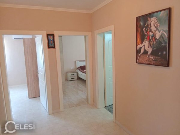Tirane, jap me qera apartament 2+1+Ballkon Kati 1, 80 m² 700 € (PAZARI RI)