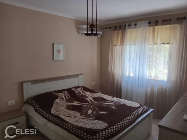 Tirane, jap me qera apartament 2+1+Ballkon Kati 1, 80 m² 600 € (PAZARI RI)