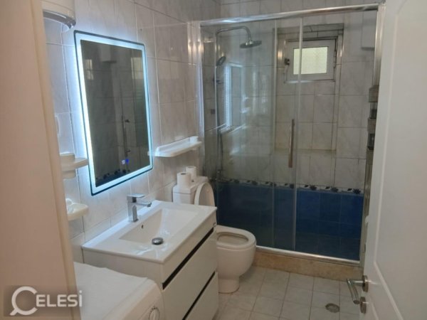 Tirane, jap me qera apartament 2+1+Ballkon Kati 1, 80 m² 700 € (PAZARI RI)