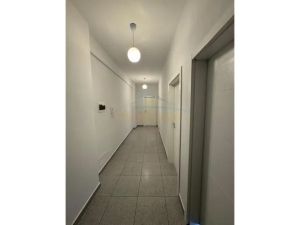 0683487469 Tirane, shitet apartament 2+1 Kati 7, 84 m² 177.000 € (OXHAKU)