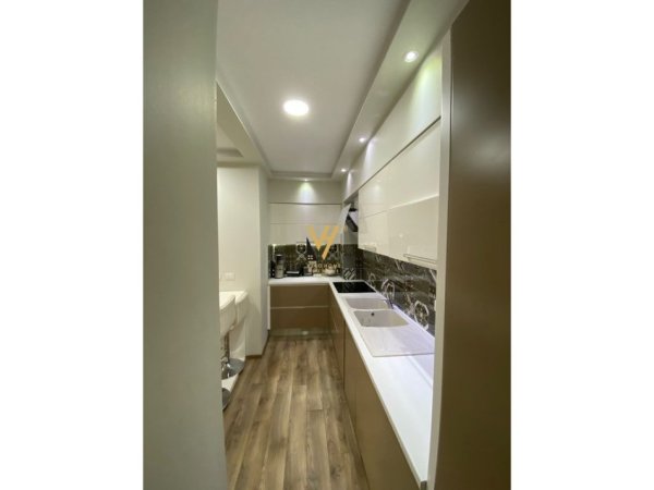 Tirane, jepet me qera apartament 2+1+Aneks+Ballkon Kati 2, 97 m² 700 € (KOPSHTI BOTANIK)