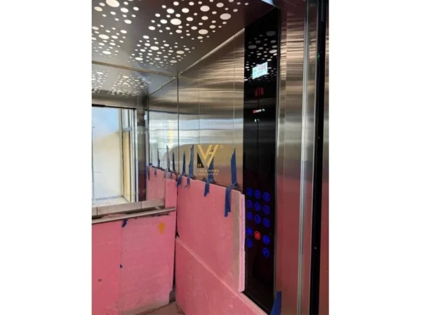 Tirane, jepet me qera ambjent biznesi Kati 0, 550 m² 3.000 € (STACIONI I TRENIT)