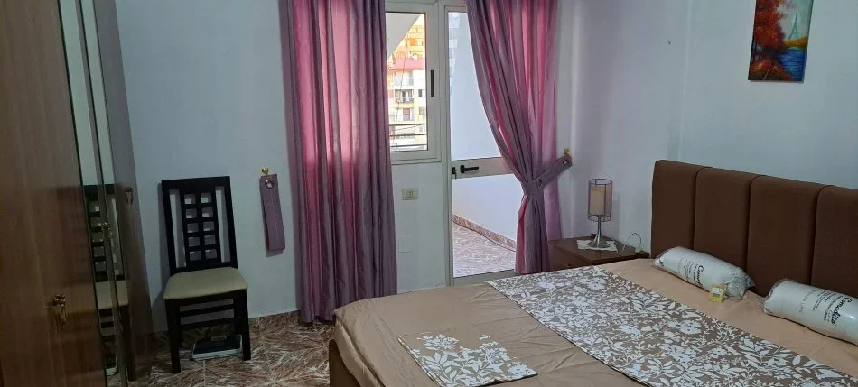 Tirane, jepet me qera apartament 2+1+Ballkon Kati 6, 85 m² 600 € (Don Bosko)
