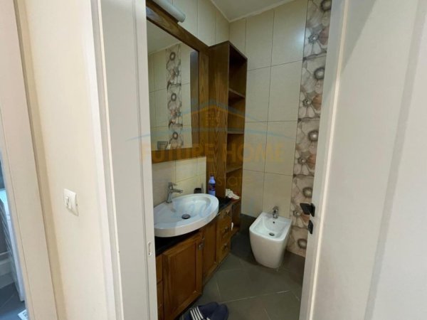 Tirane, jepet me qera apartament 2+1+Ballkon Kati 3, 97 m² 800 € (Rezidenca Kodra e Diellit 1)