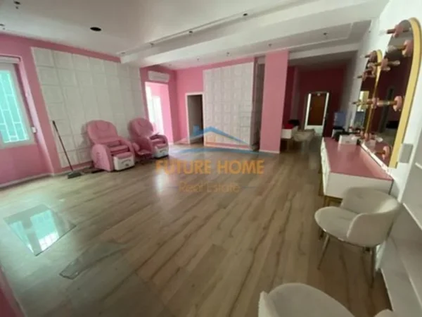 Tirane, shitet ambjent biznesi Kati 1, 118 m² 300.000 € (Stadiumi Dinamo, Tirane)