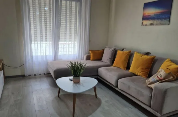 Golem, shes apartament 1+1+Ballkon Kati 2, 64 m² 85.000 € (Ahmet Caci , prane spar supermarket)