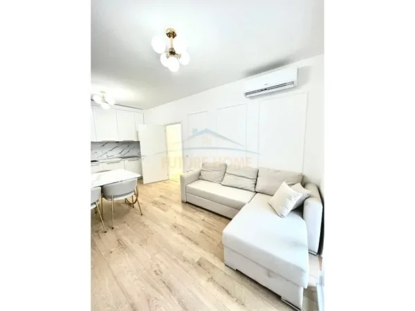 Tirane, jepet me qera apartament 1+1+Ballkon Kati 1, 59 m² 500 € (Unaza e Re)