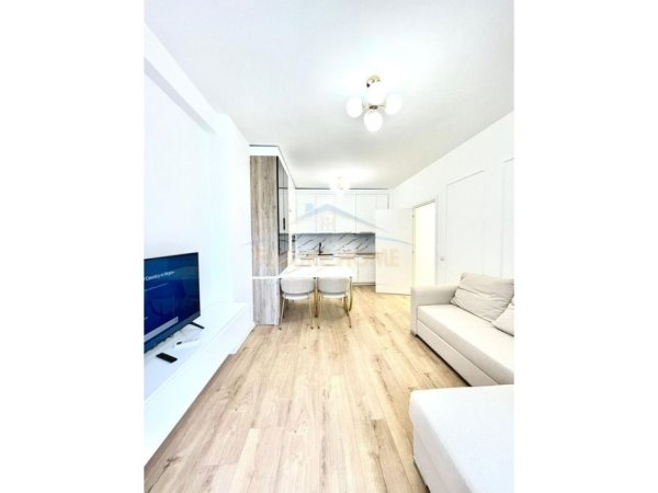 Tirane, jepet me qera apartament 1+1+Ballkon Kati 1, 59 m² 500 € (Unaza e Re)