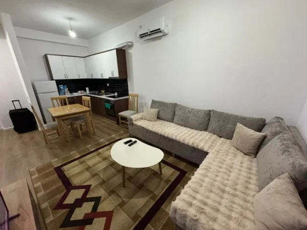 Tirane, jepet me qera apartament 2+1+Ballkon Kati 3, 110 m² 450 € (Pasho hysa)