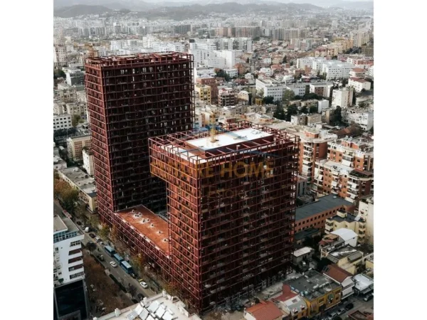 Tirane, shes Shitet, Ambient Biznesi, Rruga Kavajës, Tiranë 1.800.000 €