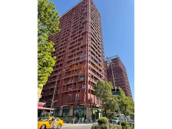 Tirane, shes Shitet, Ambient Biznesi, Rruga Kavajës, Tiranë 1.800.000 €
