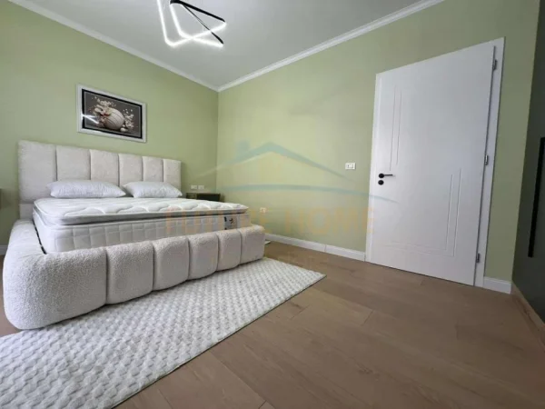 Tirane, shitet apartament 2+1+Ballkon , 89 m² 145.000 € (unaza e re)