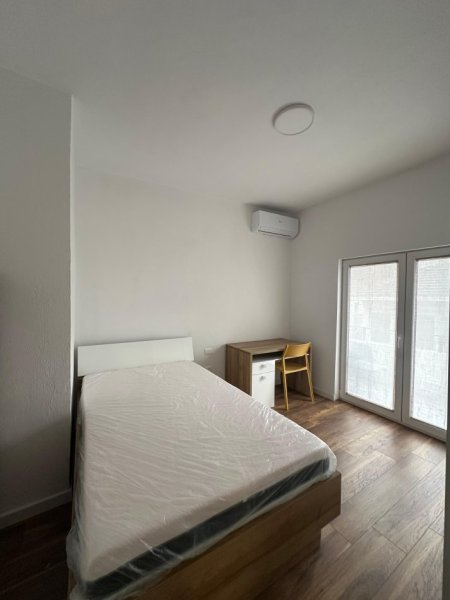 Tirane, jepet me qera apartament 2+1+Ballkon Kati 2, 100 m² 800 € (Selvia)
