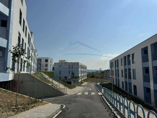 Tirane, shitet 1+1+Ballkon Kati 2, 49 m² 75.000 € (Rezidenca “Oxa”)