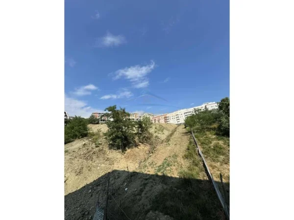 Tirane, shitet 1+1+Ballkon Kati 2, 49 m² 75.000 € (Rezidenca “Oxa”)