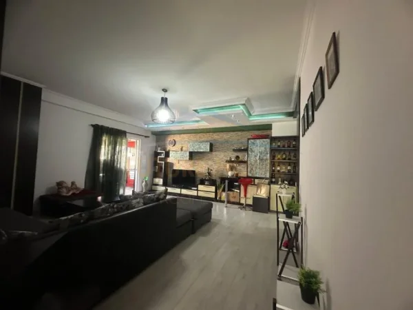Tirane, shitet apartament duplex 2+1+Ballkon Kati 1, 110 m² 186.000 € (jordan misja)