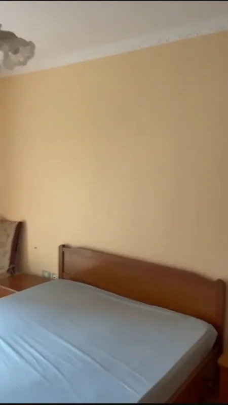 Tirane, jepet me qera apartament 1+1+Ballkon Kati 2, 70 m² 500 € (Selvia, pazari i ri)