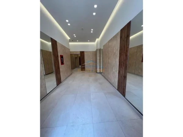 Tirane, shitet apartament 2+1+Ballkon Kati 2, 94 m² 175.000 € (Kompleksi Tom Doshi)