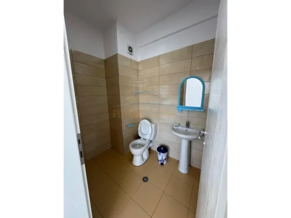 Tirane, shitet apartament 2+1+Ballkon Kati 7, 96 m² 177.000 € 