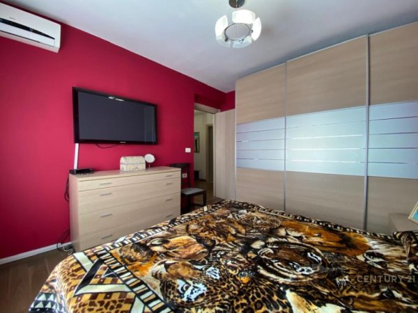 Tirane, jepet me qera apartament 3+1 Kati 4, 90 m² 800 € (Rruga e Elbasanit)
